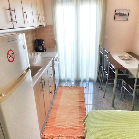 Nikos Apartments Ситонья Экстерьер фото