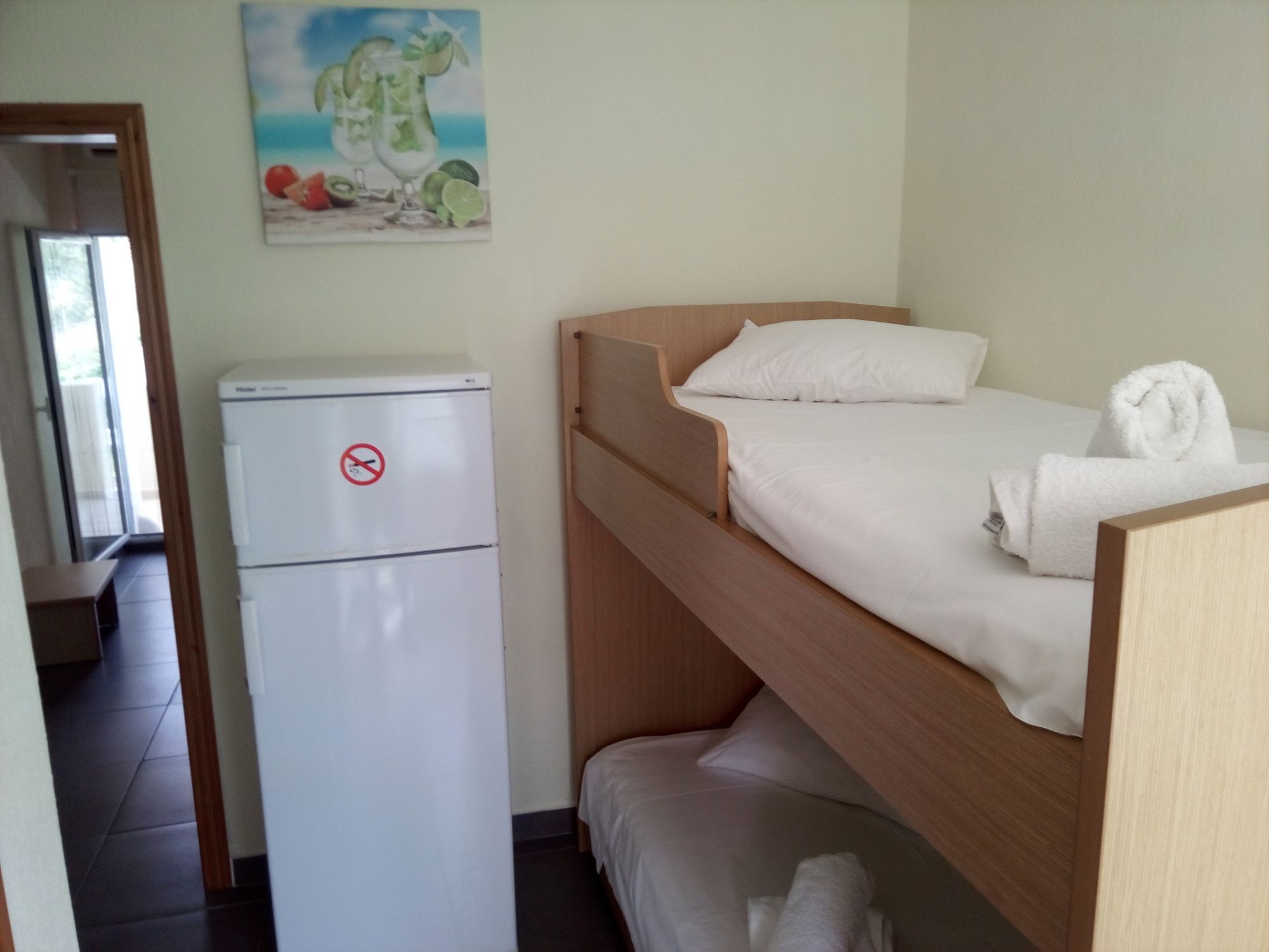 Nikos Apartments Ситонья Экстерьер фото