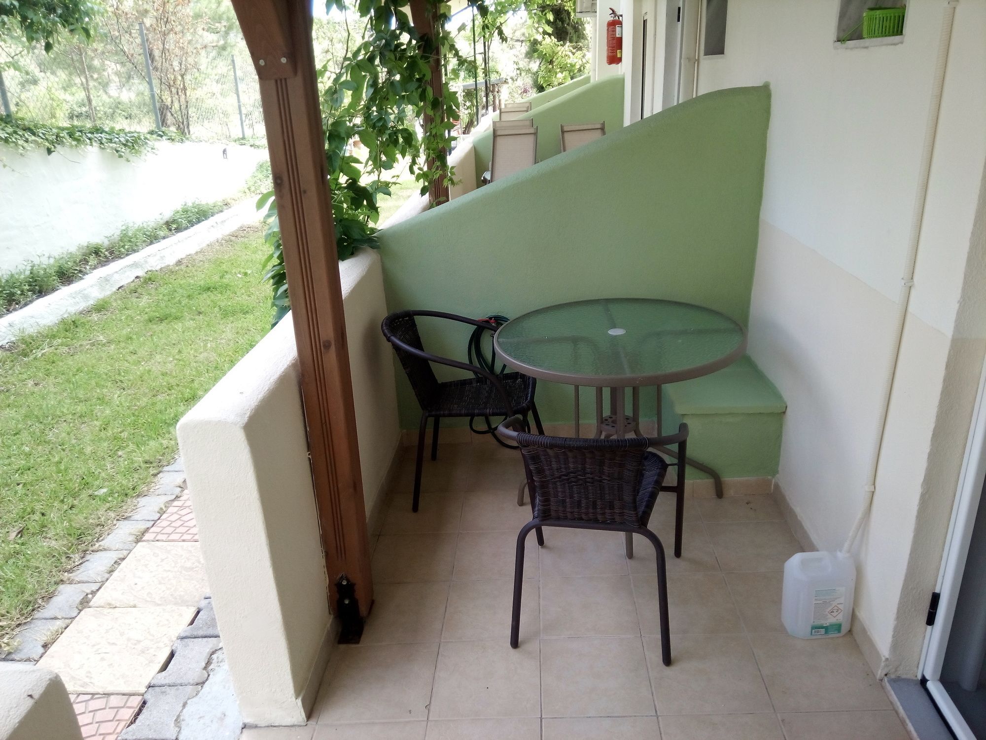 Nikos Apartments Ситонья Экстерьер фото