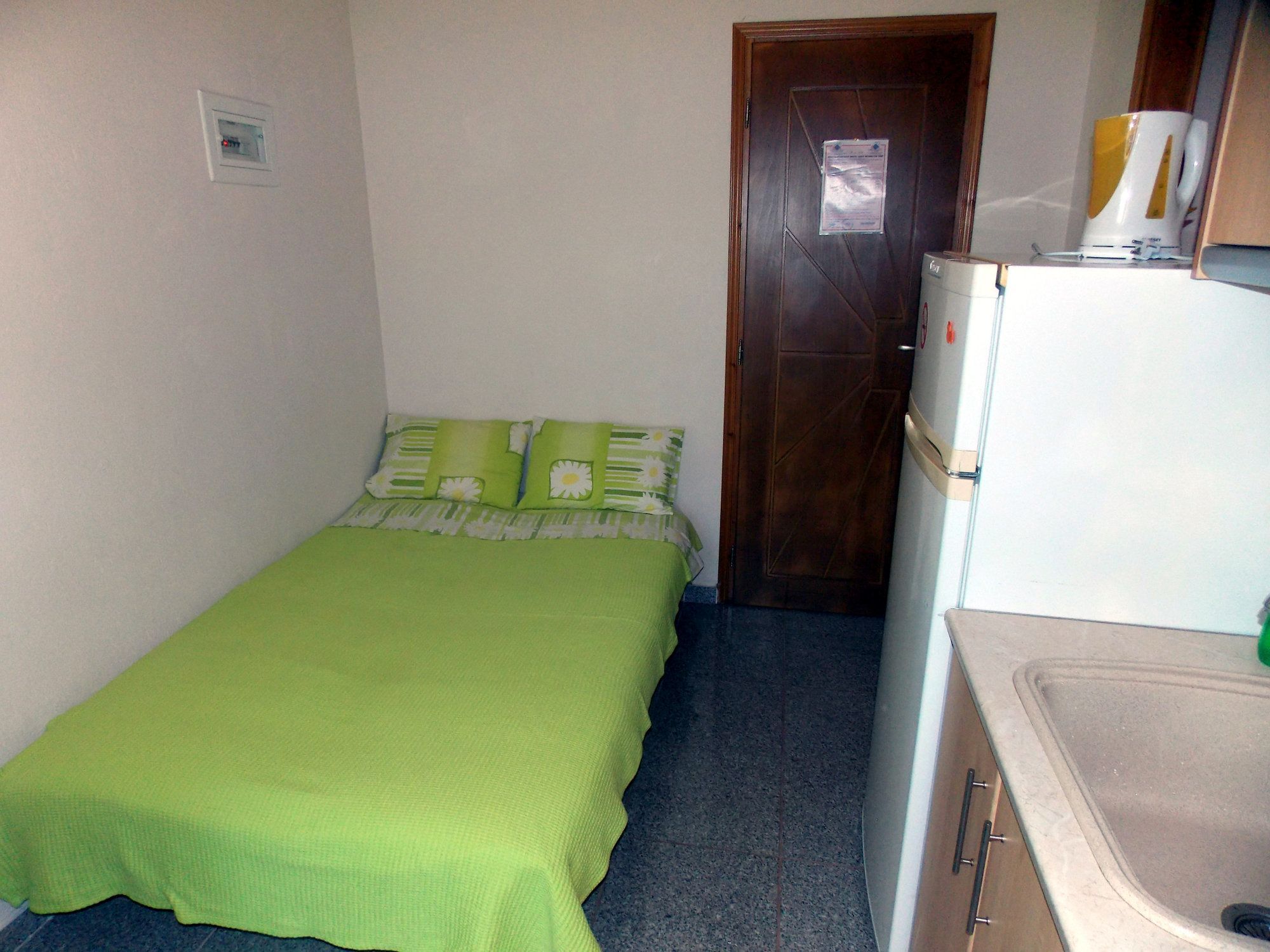 Nikos Apartments Ситонья Экстерьер фото